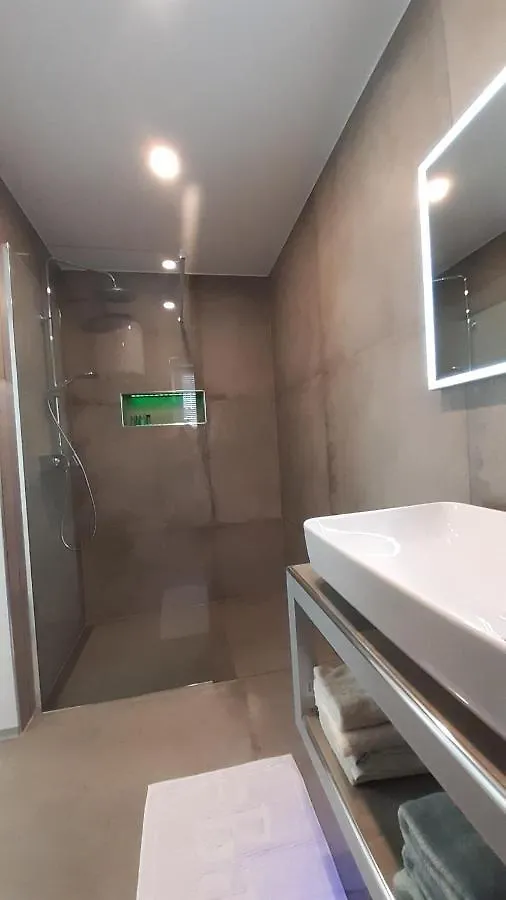 Villa Elke Maria With Overflow Pool And Hydromassage Novigrad  Croatia
