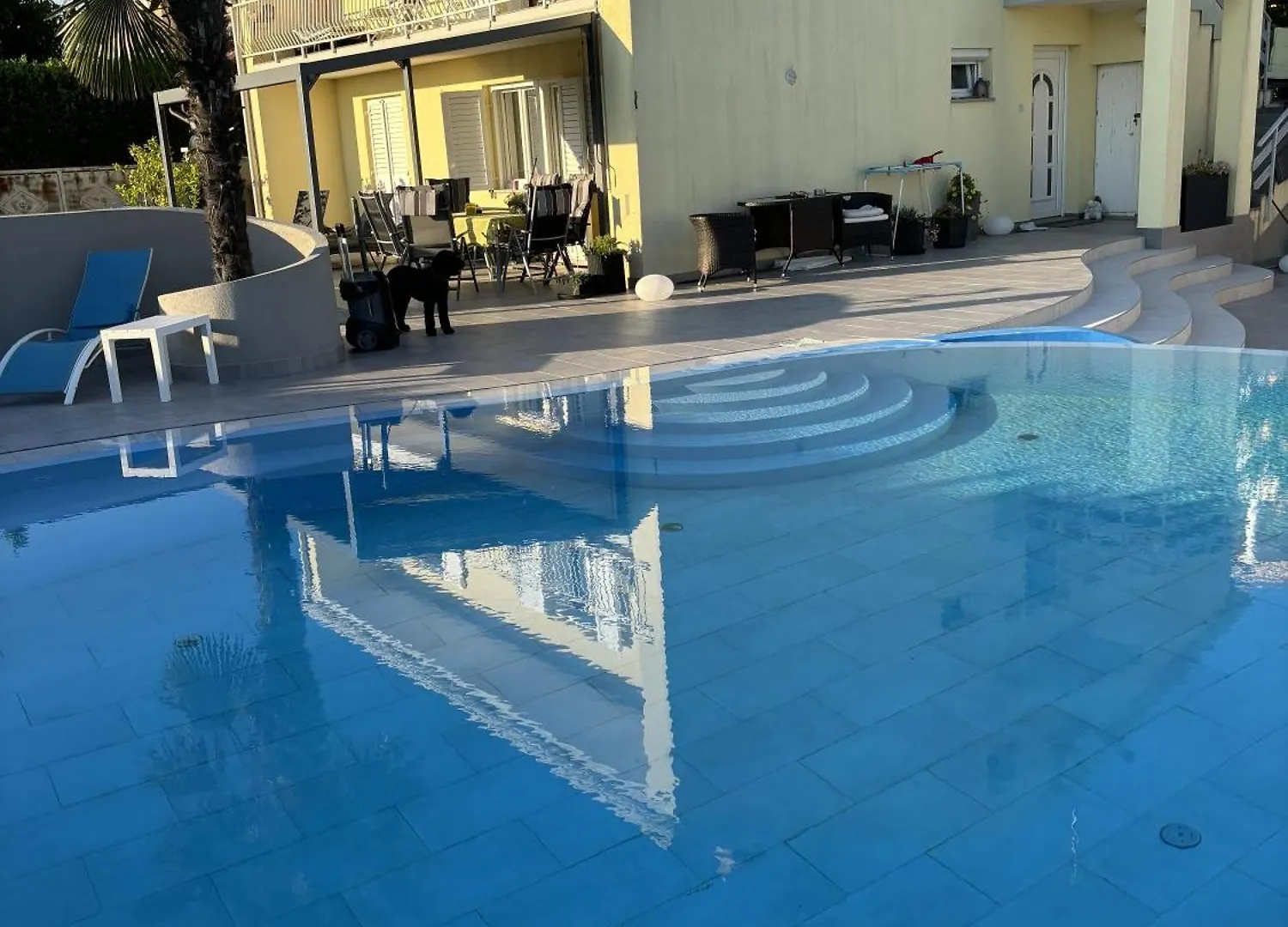 Villa Elke Maria With Overflow Pool And Hydromassage Novigrad  Apartment